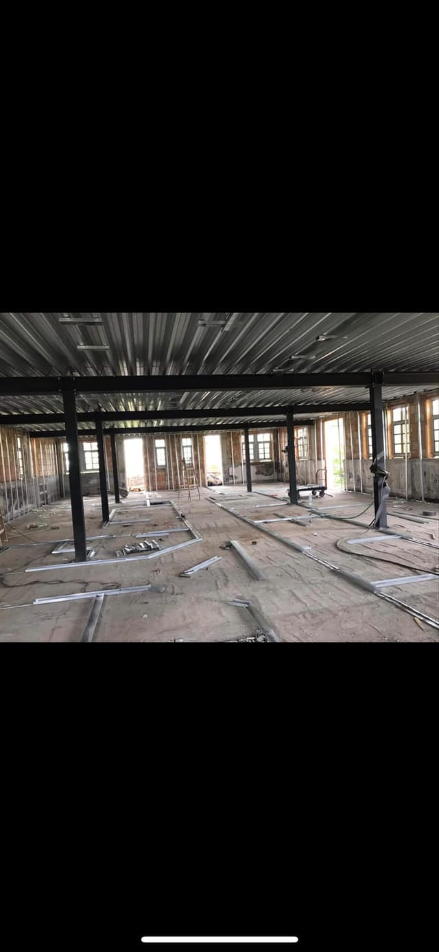 8.épület Irodaház